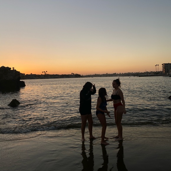 Meet your Posher, Tori - Picture 1 of 1